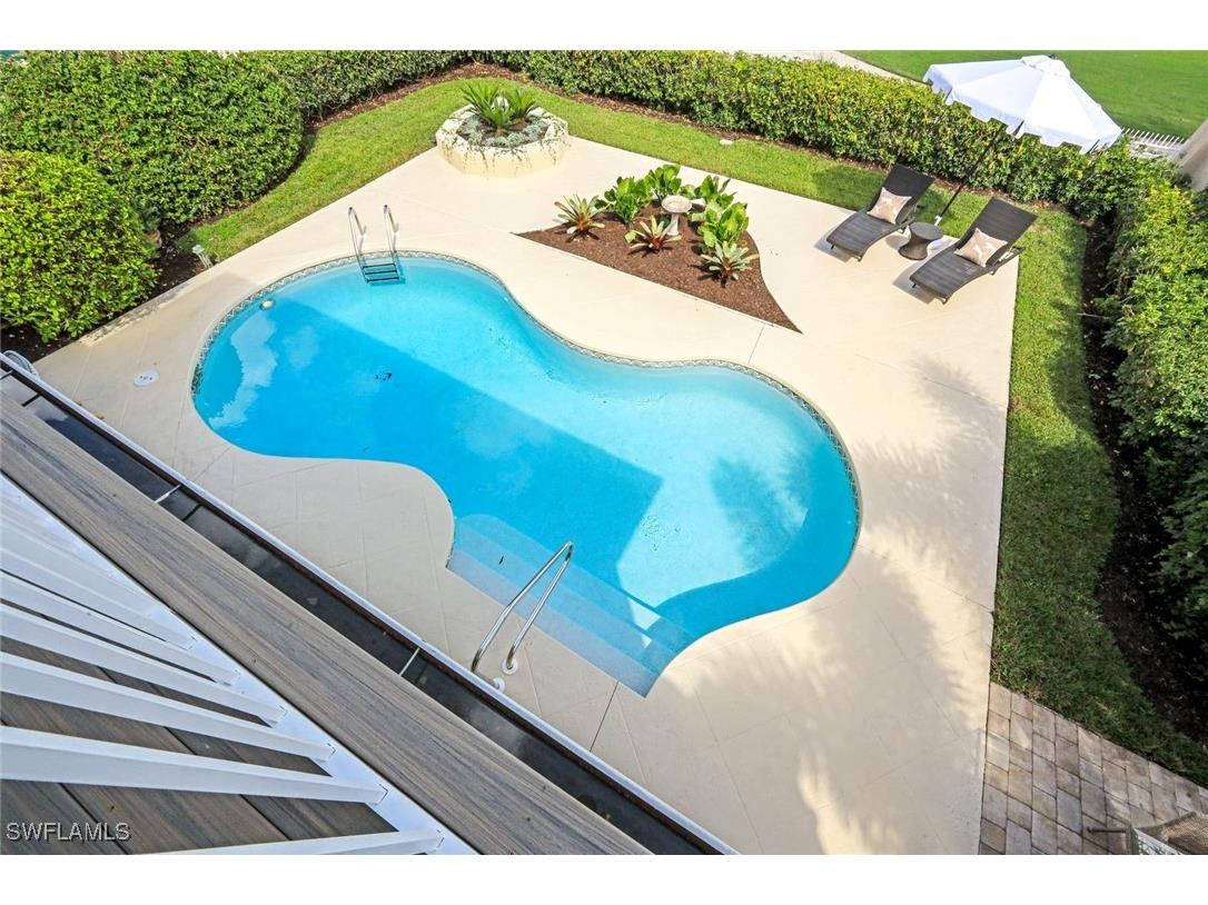 211 Via Napoli Naples FL 34105 225077412 image22