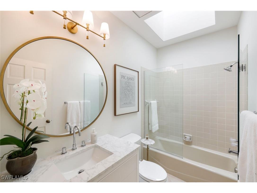 211 Via Napoli Naples FL 34105 225077412 image26