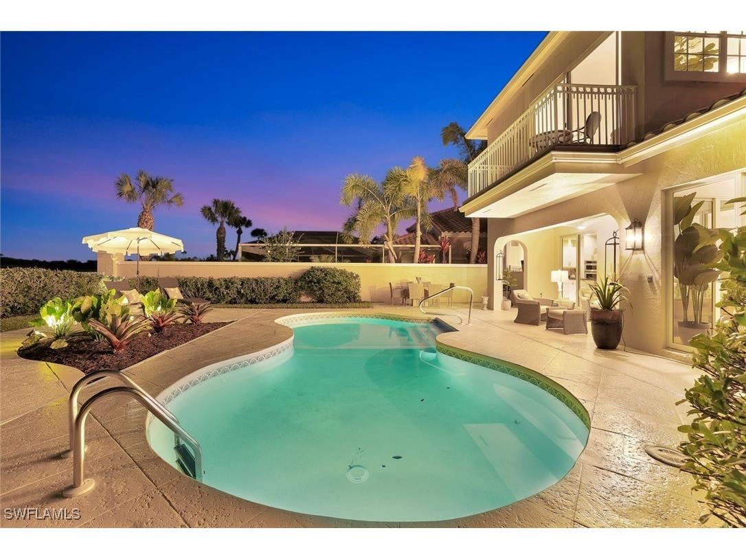 211 Via Napoli Naples FL 34105 225077412 image4