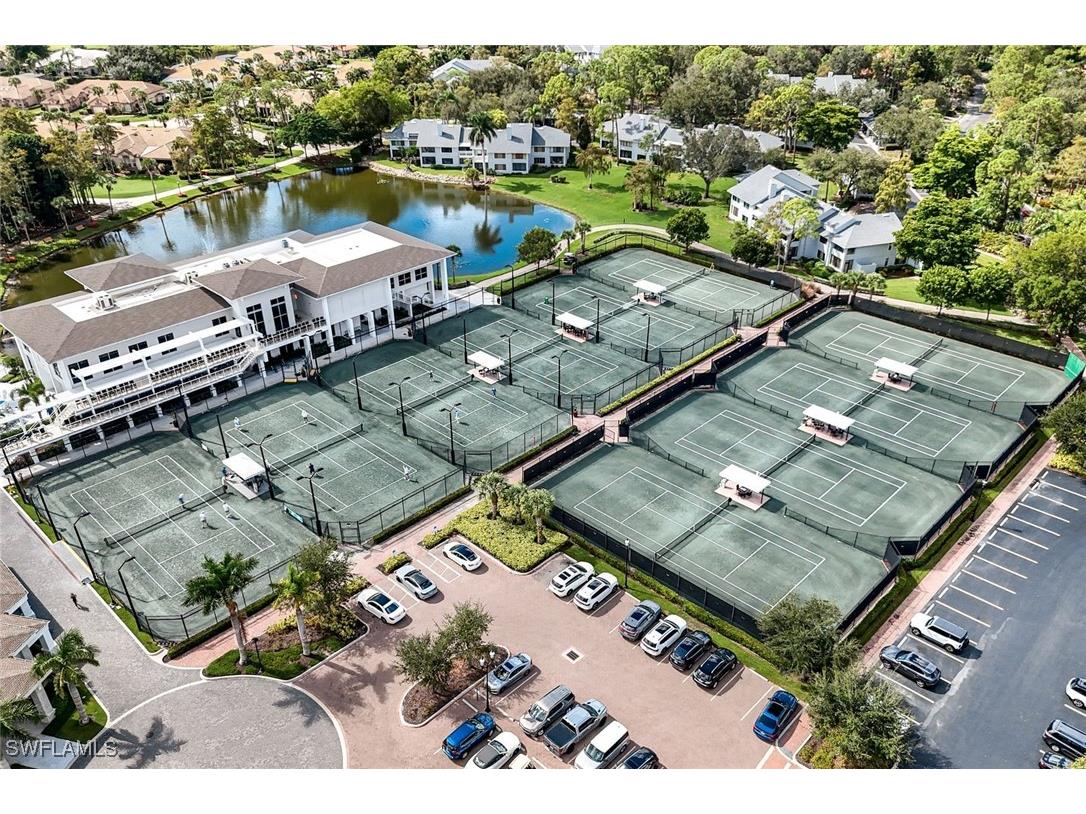 211 Via Napoli Naples FL 34105 225077412 image41