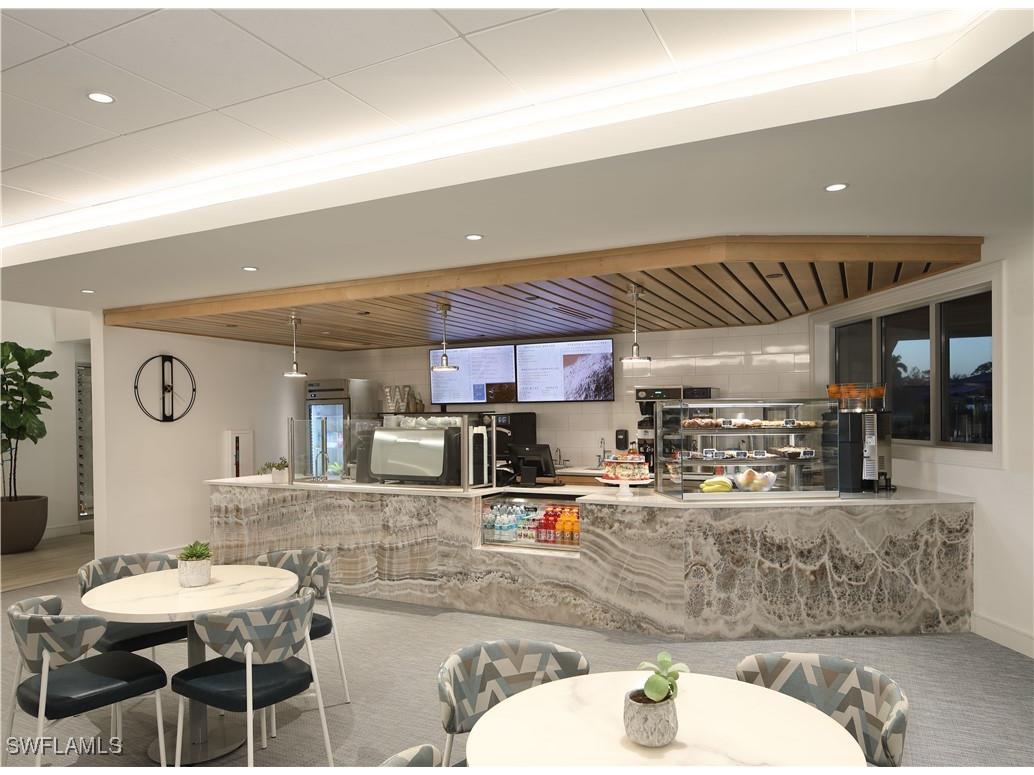 211 Via Napoli Naples FL 34105 225077412 image45