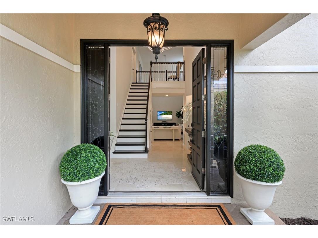 211 Via Napoli Naples FL 34105 225077412 image8