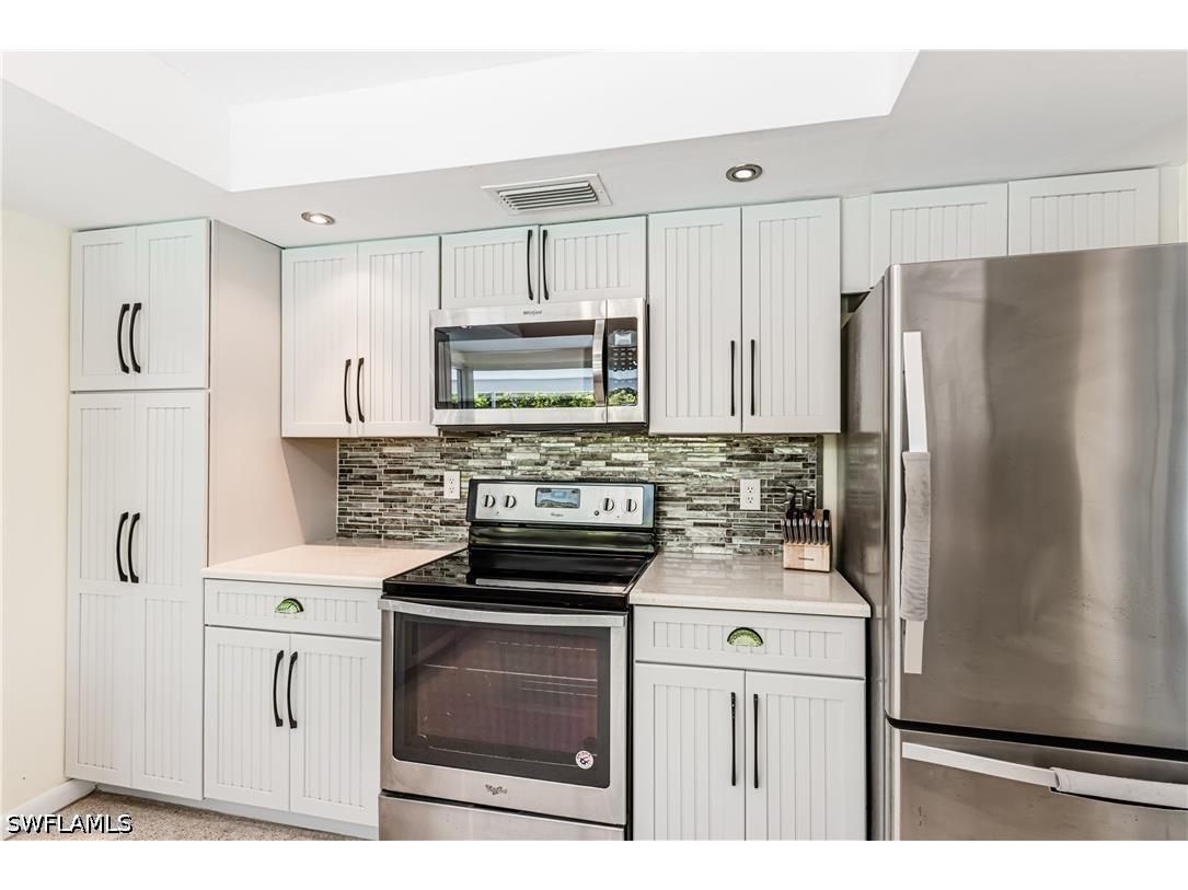 211 W Flamingo Circle Marco Island FL 34145 226013818 image7