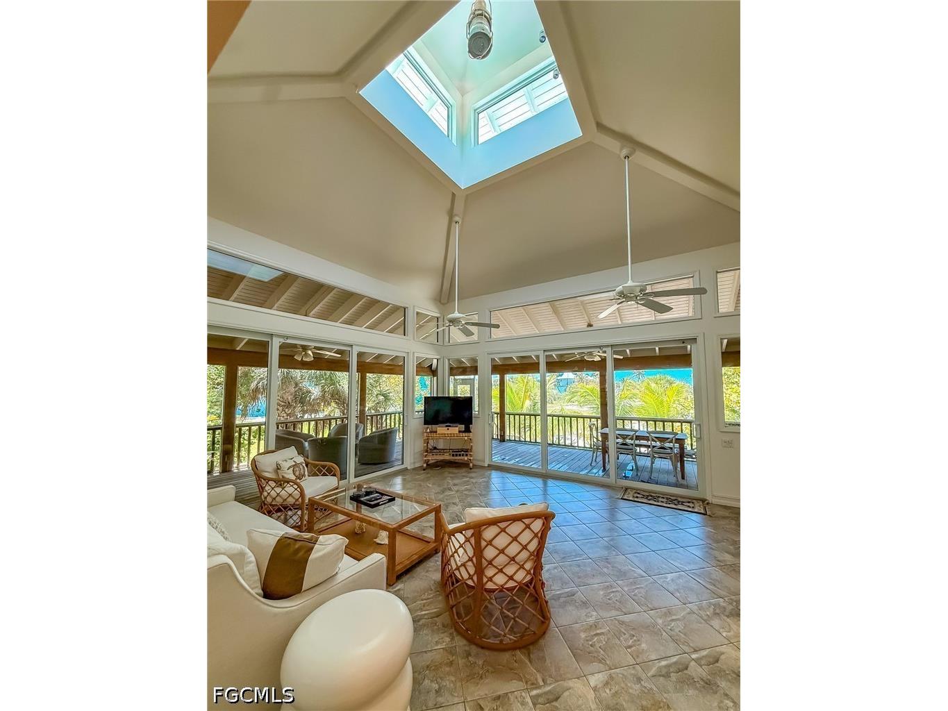 211 White Pelican Drive Upper Captiva FL 33924 2026013789 image13