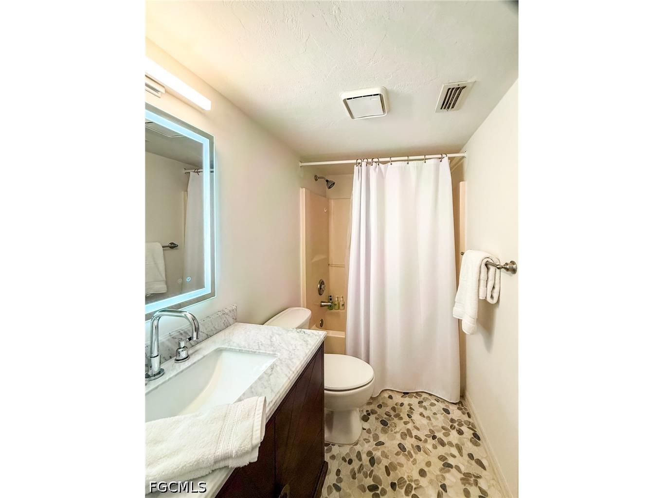 211 White Pelican Drive Upper Captiva FL 33924 2026013789 image40