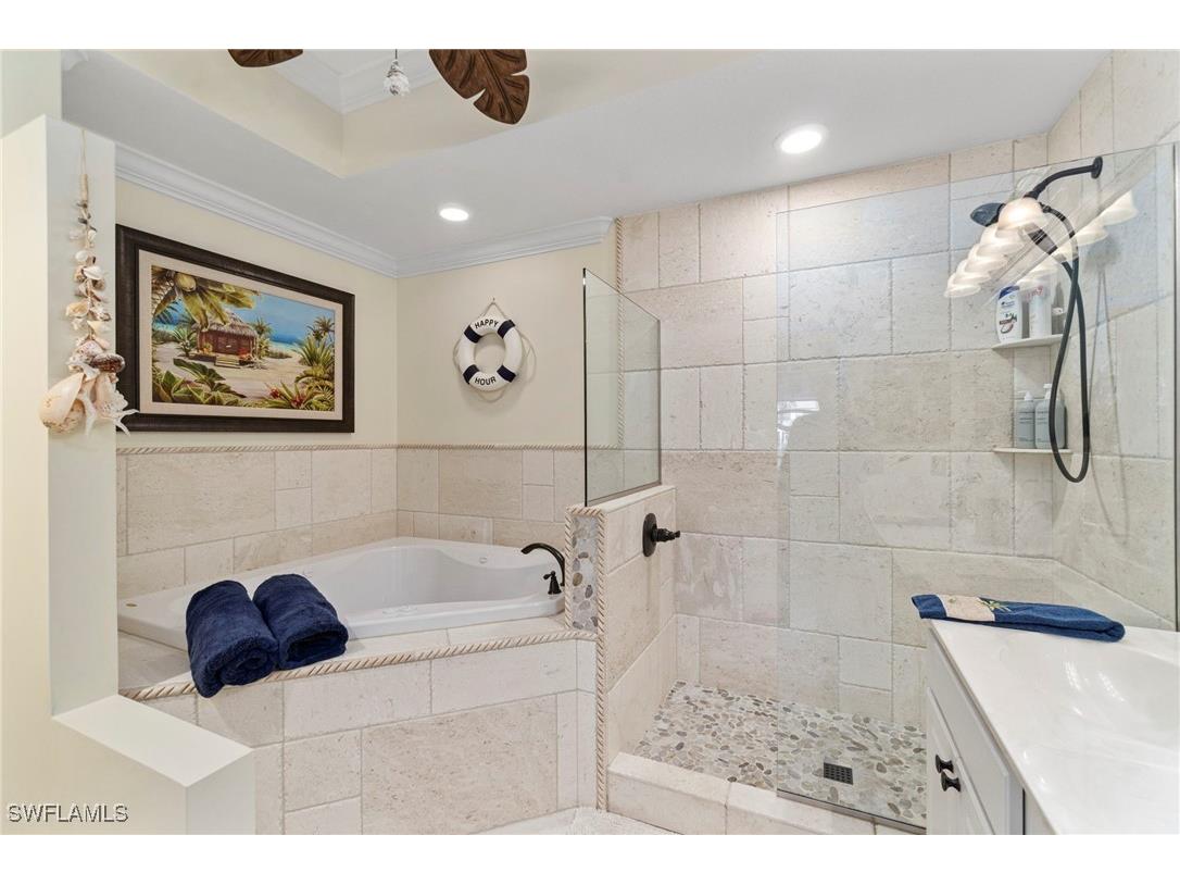 2110 Cay Lagoon Drive #113 Naples FL 34109 225083448 image20