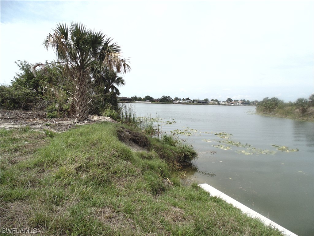 2110 NE 13 Avenue Cape Coral FL 33909 223032777 image1