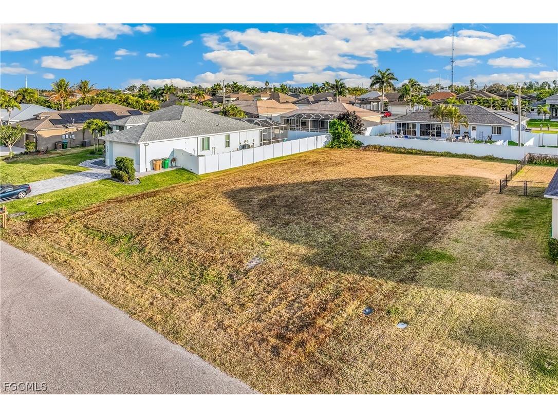 2110 SW 30th Street Cape Coral FL 33914 2026010285 image1