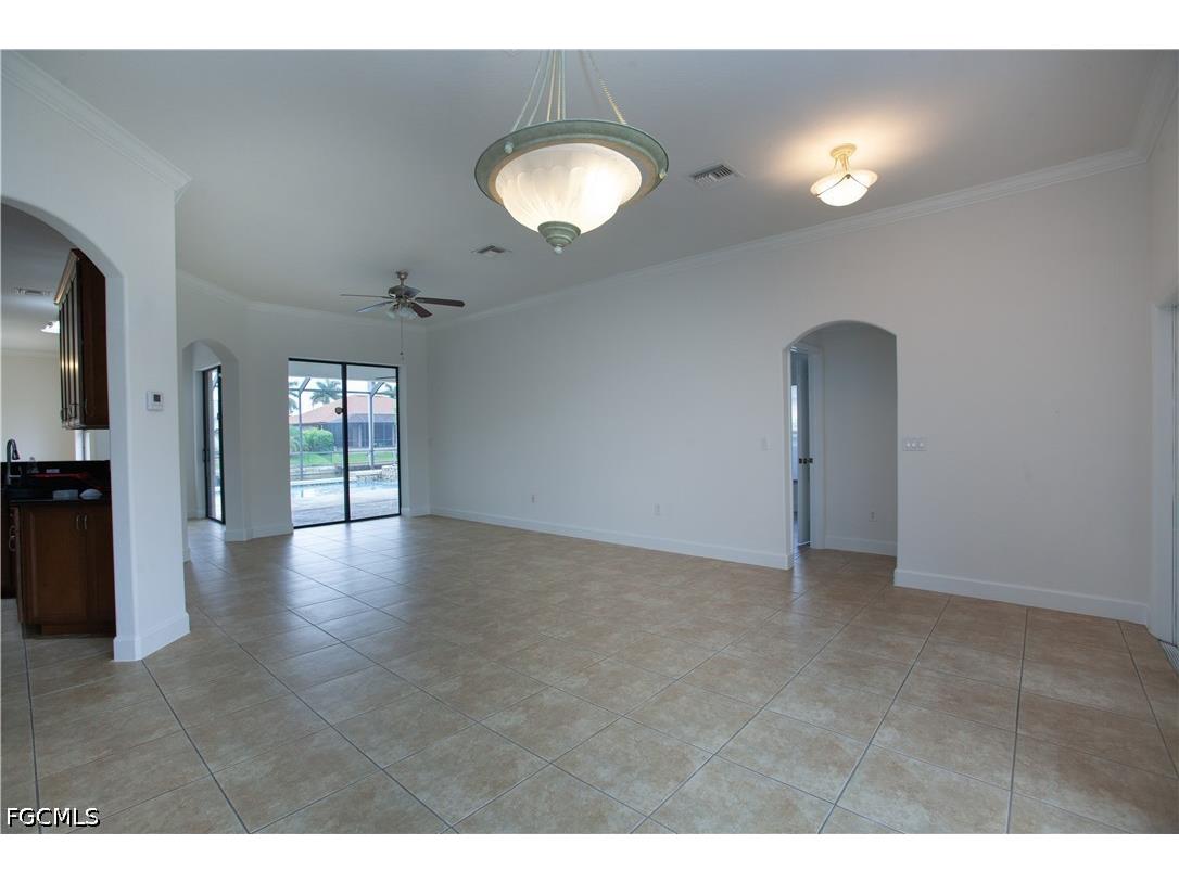 2110 SW 38th Terrace Cape Coral FL 33914 2026009193 image2