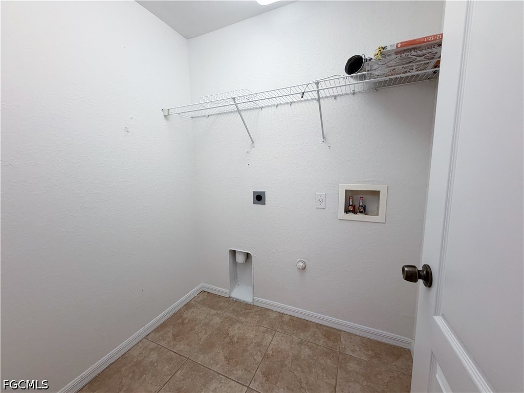 2110 SW 38th Terrace Cape Coral FL 33914 2026009193 image30