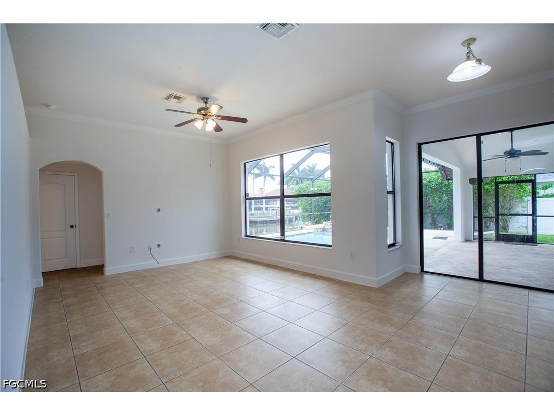 2110 SW 38th Terrace Cape Coral FL 33914 2026009193 image8