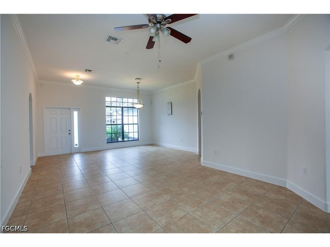 2110 SW 38th Terrace Cape Coral FL 33914 2026009193 image9