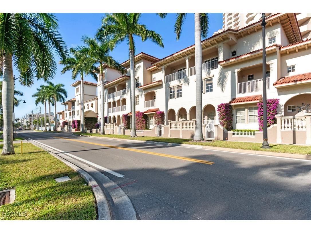 2110 W 1st Street #101 Fort Myers FL 33901 2026000204 image1