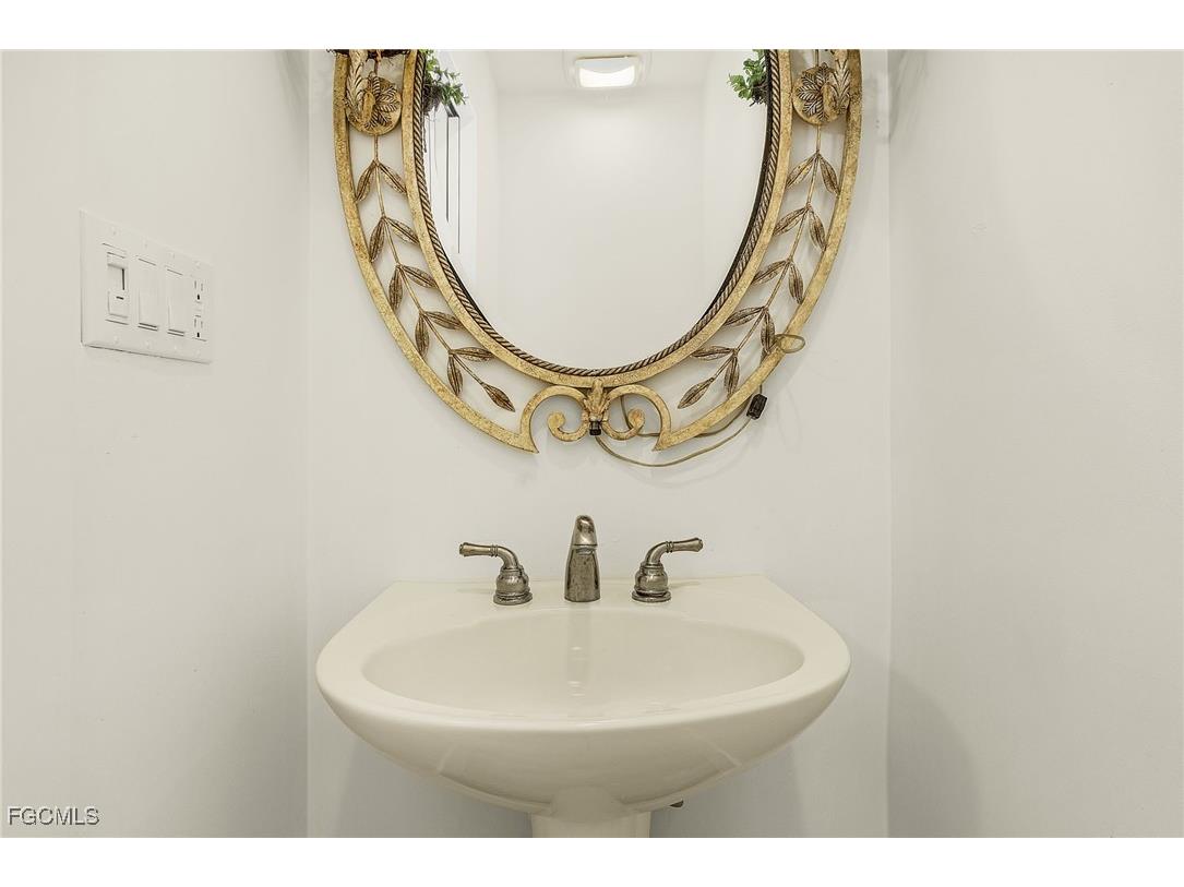 2110 W 1st Street #103 Fort Myers FL 33901 2025023214 image23