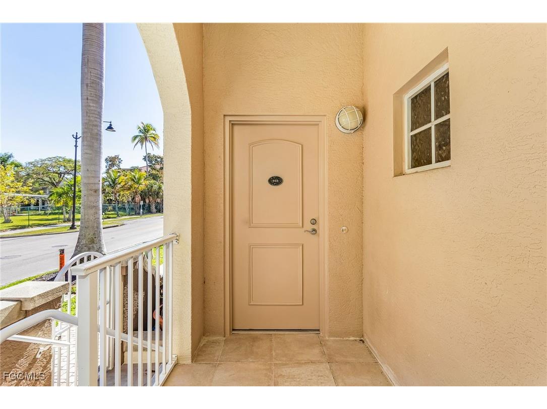 2110 W 1st Street #103 Fort Myers FL 33901 2025023214 image4