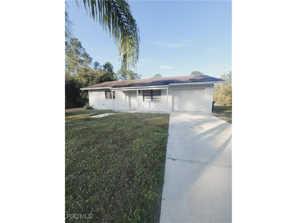 2111 Abbott Avenue Alva FL 33920 2025025007 image1