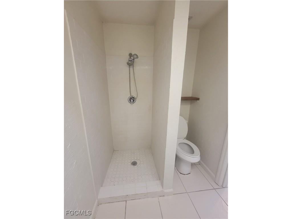 2111 Abbott Avenue Alva FL 33920 2025025007 image10