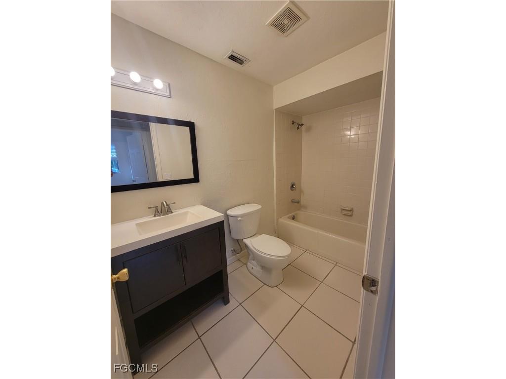 2111 Abbott Avenue Alva FL 33920 2025025007 image6