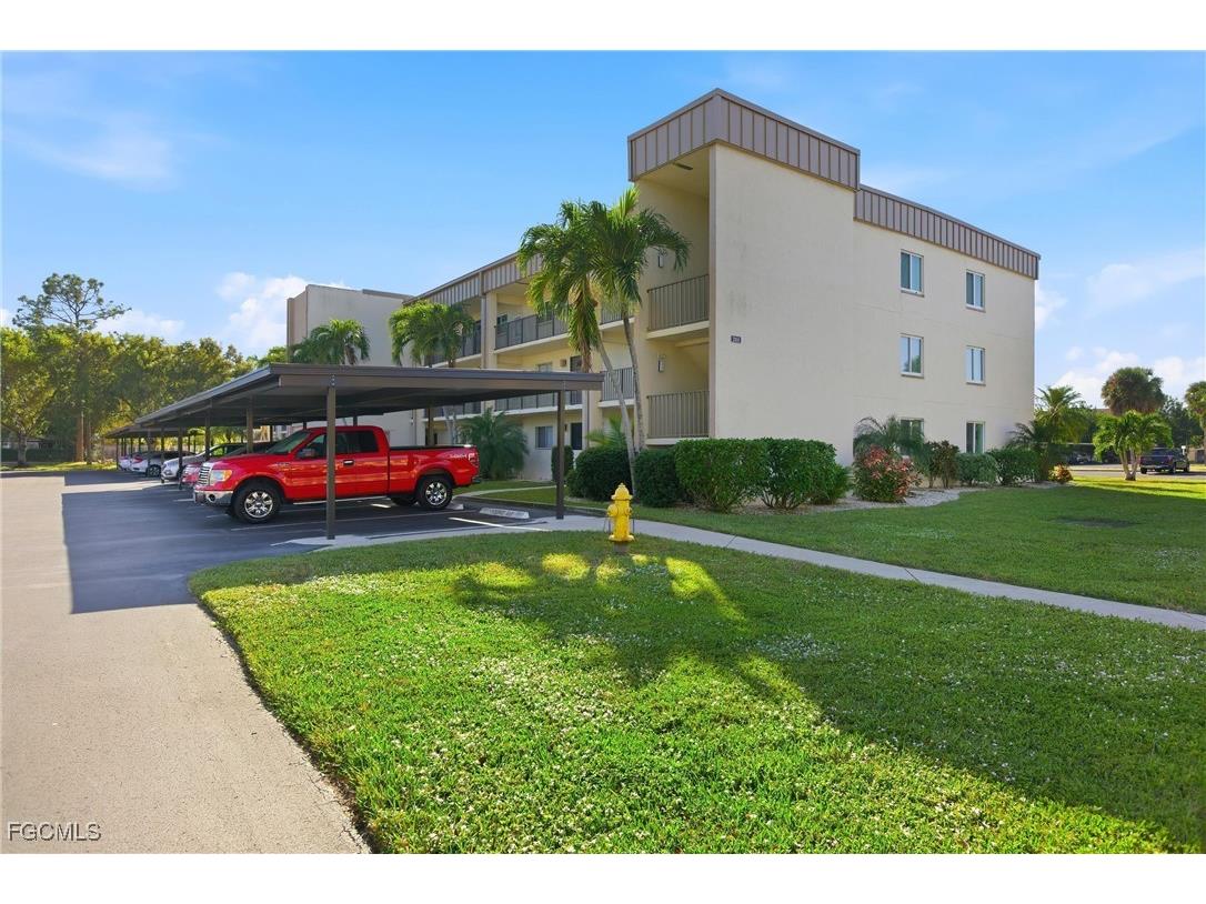 2111 Barkeley Lane #18 Fort Myers FL 33907 2025022891 image17