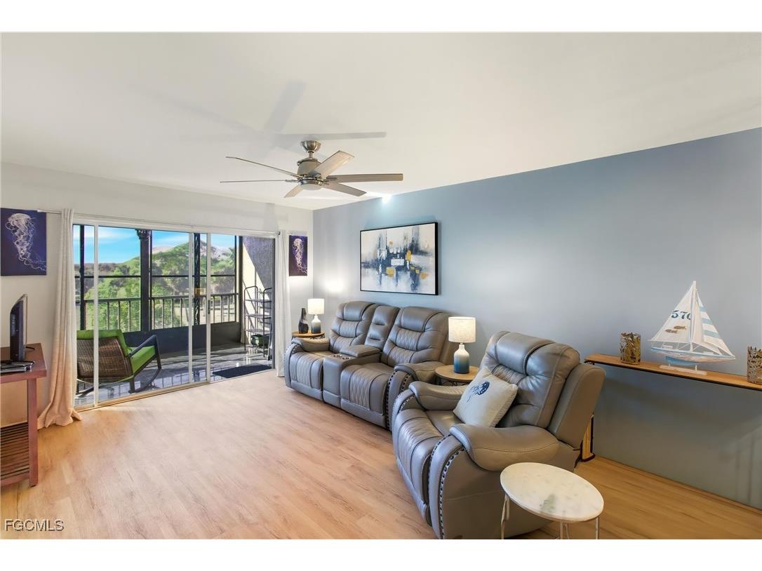 2111 Barkeley Lane #18 Fort Myers FL 33907 2025022891 image2