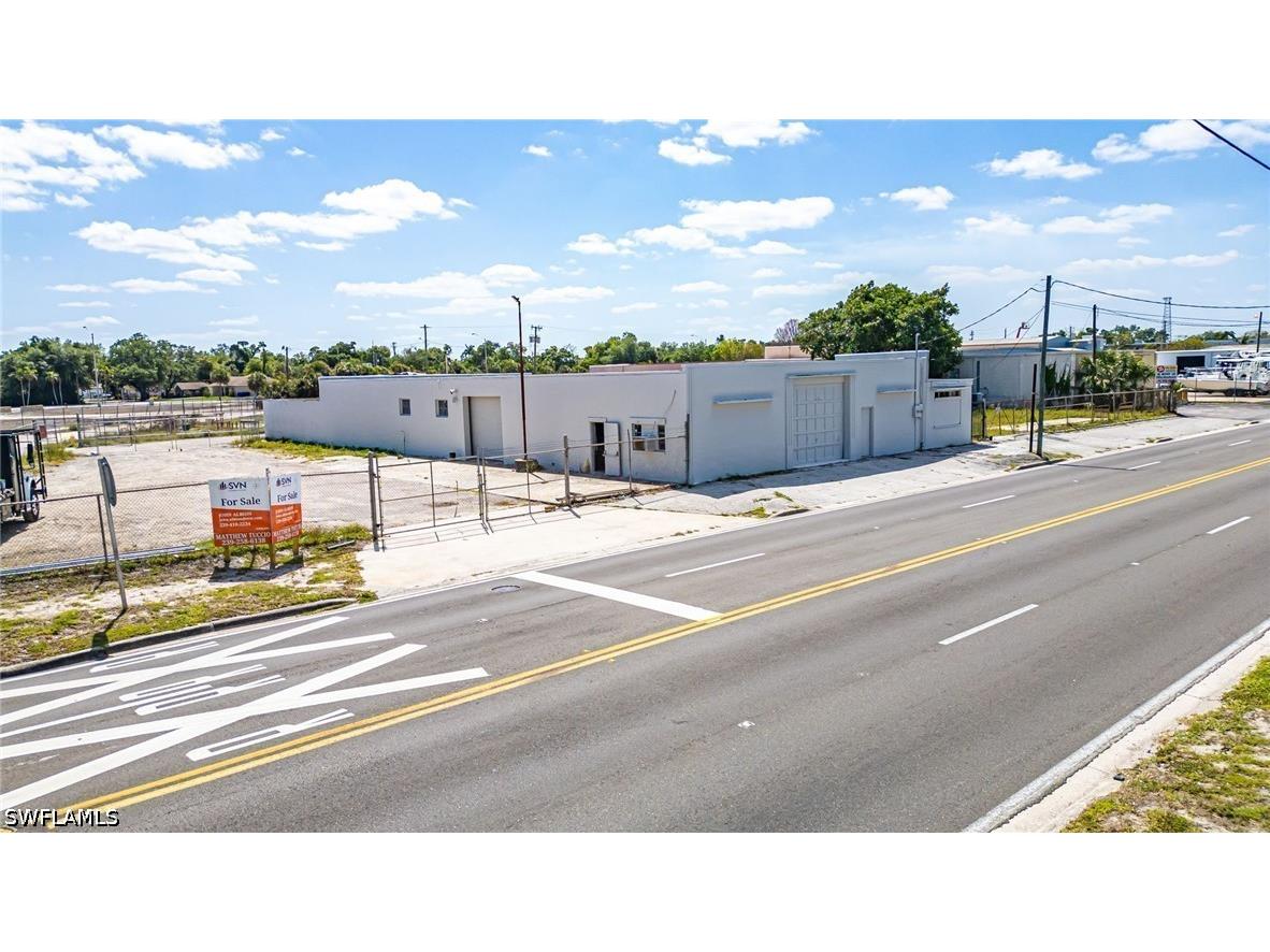 2111 Fowler Street Fort Myers FL 33901 226023230 image2