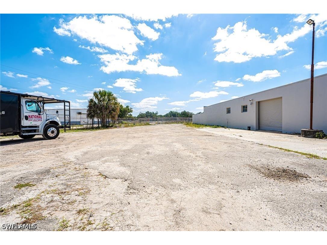2111 Fowler Street Fort Myers FL 33901 226023230 image9