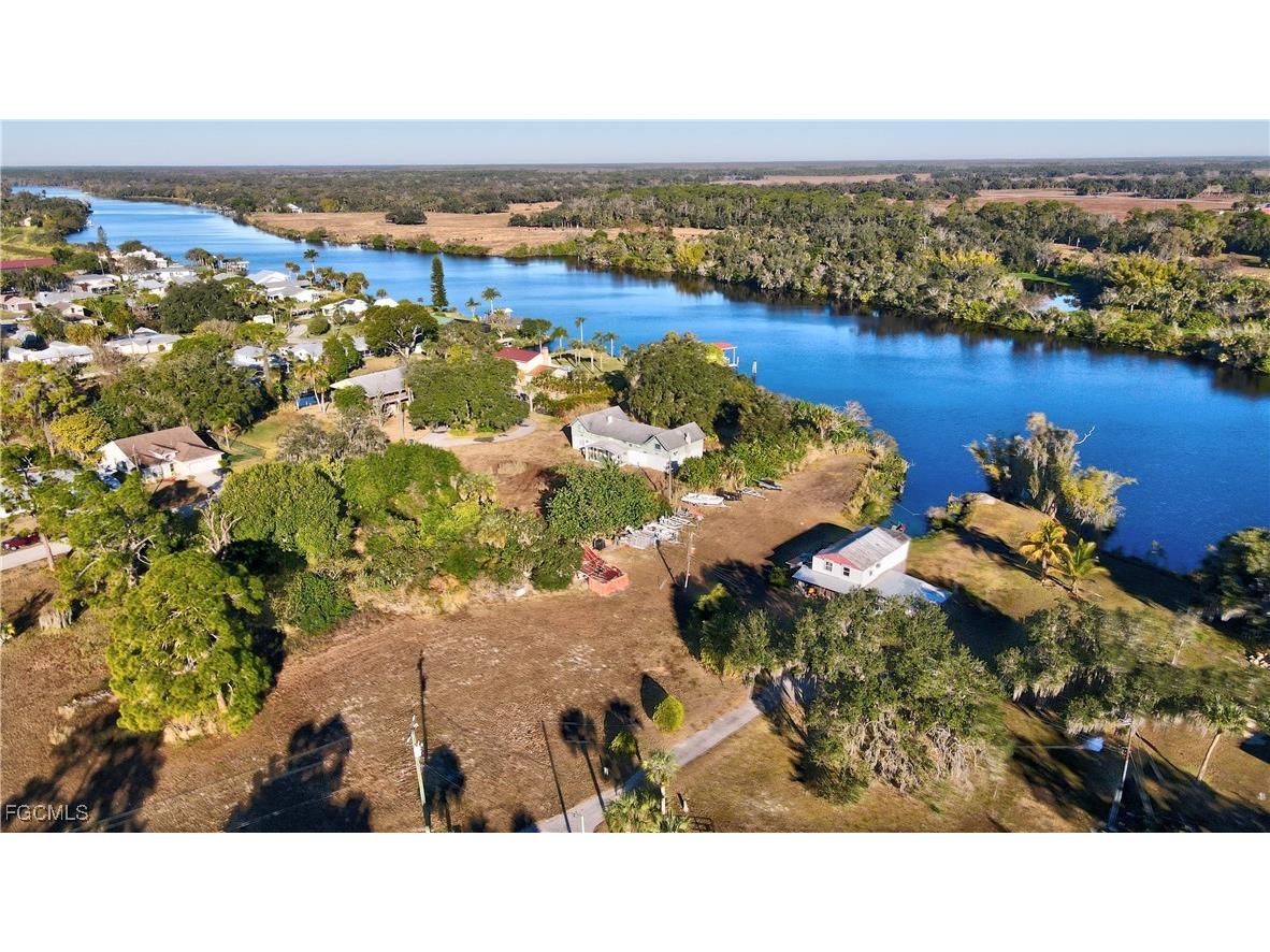 2111 Gardner Court Alva FL 33920 2026001519 image10