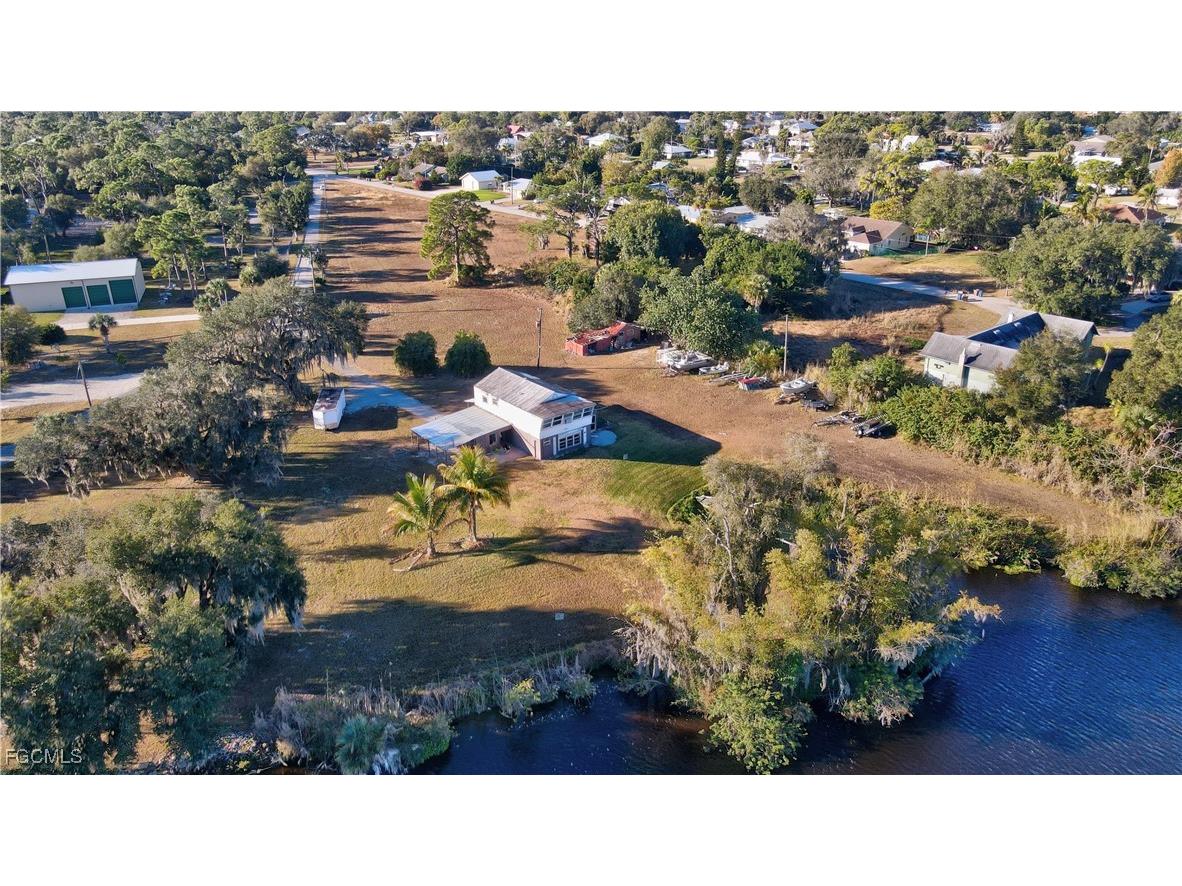 2111 Gardner Court Alva FL 33920 2026001519 image11
