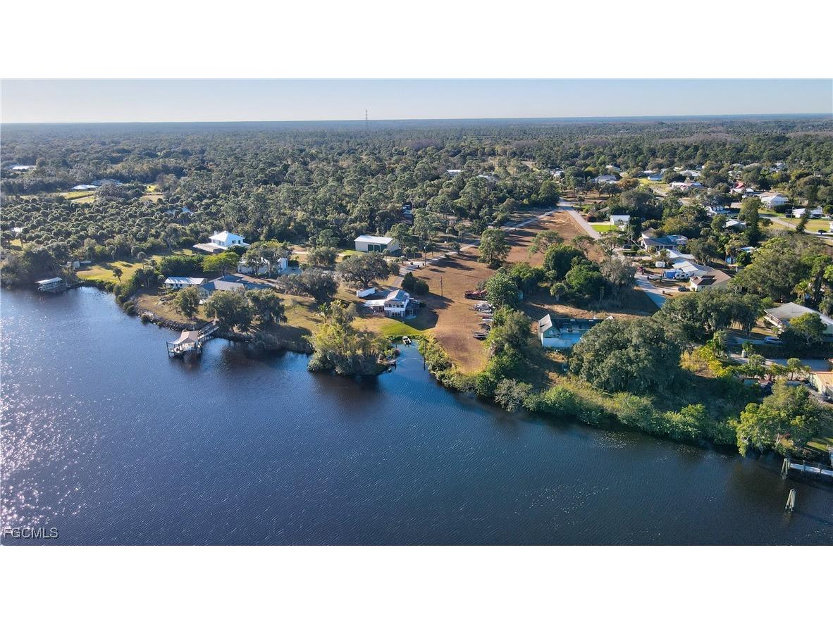 2111 Gardner Court Alva FL 33920 2026001519 image39