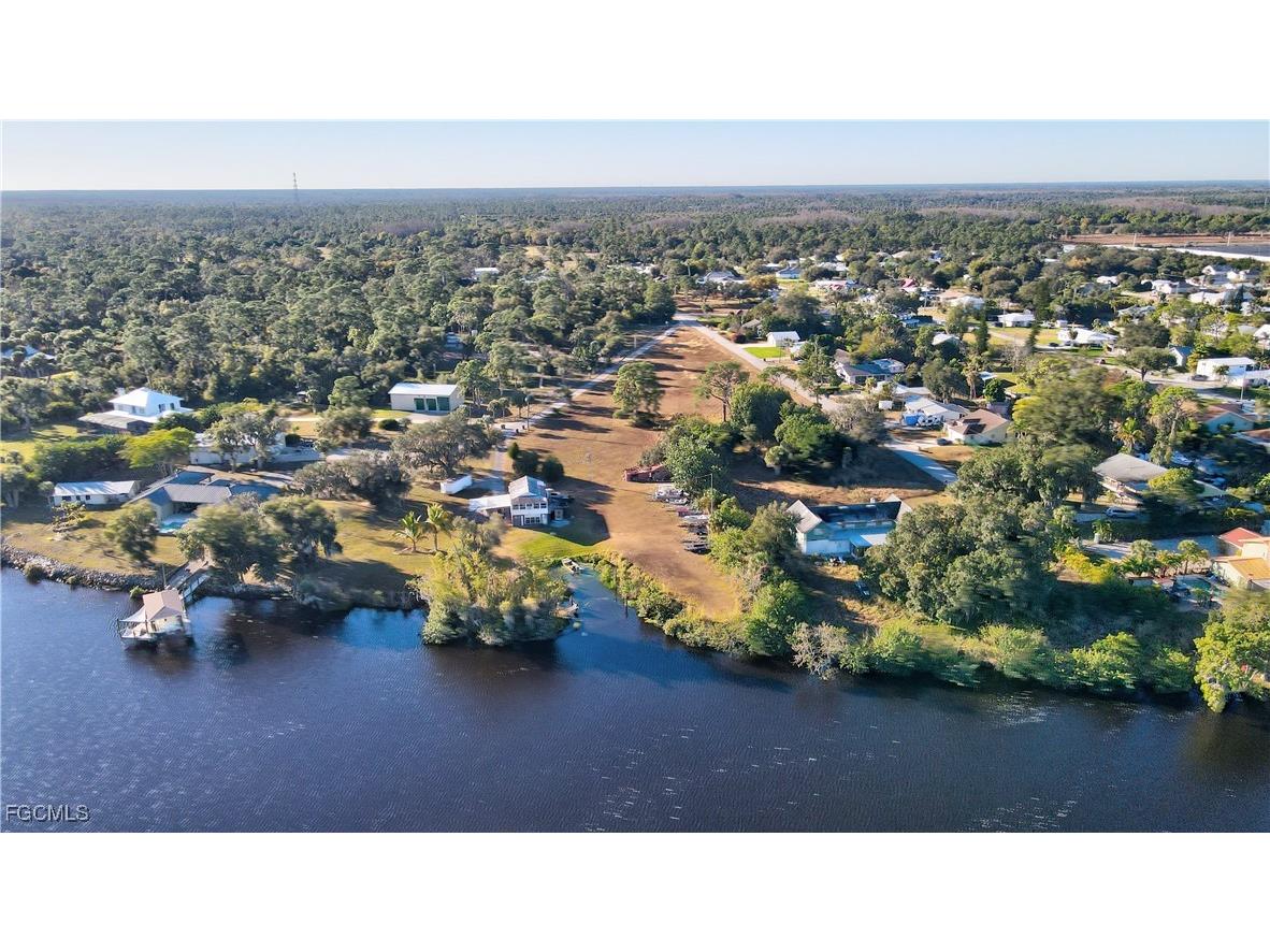 2111 Gardner Court Alva FL 33920 2026001519 image40