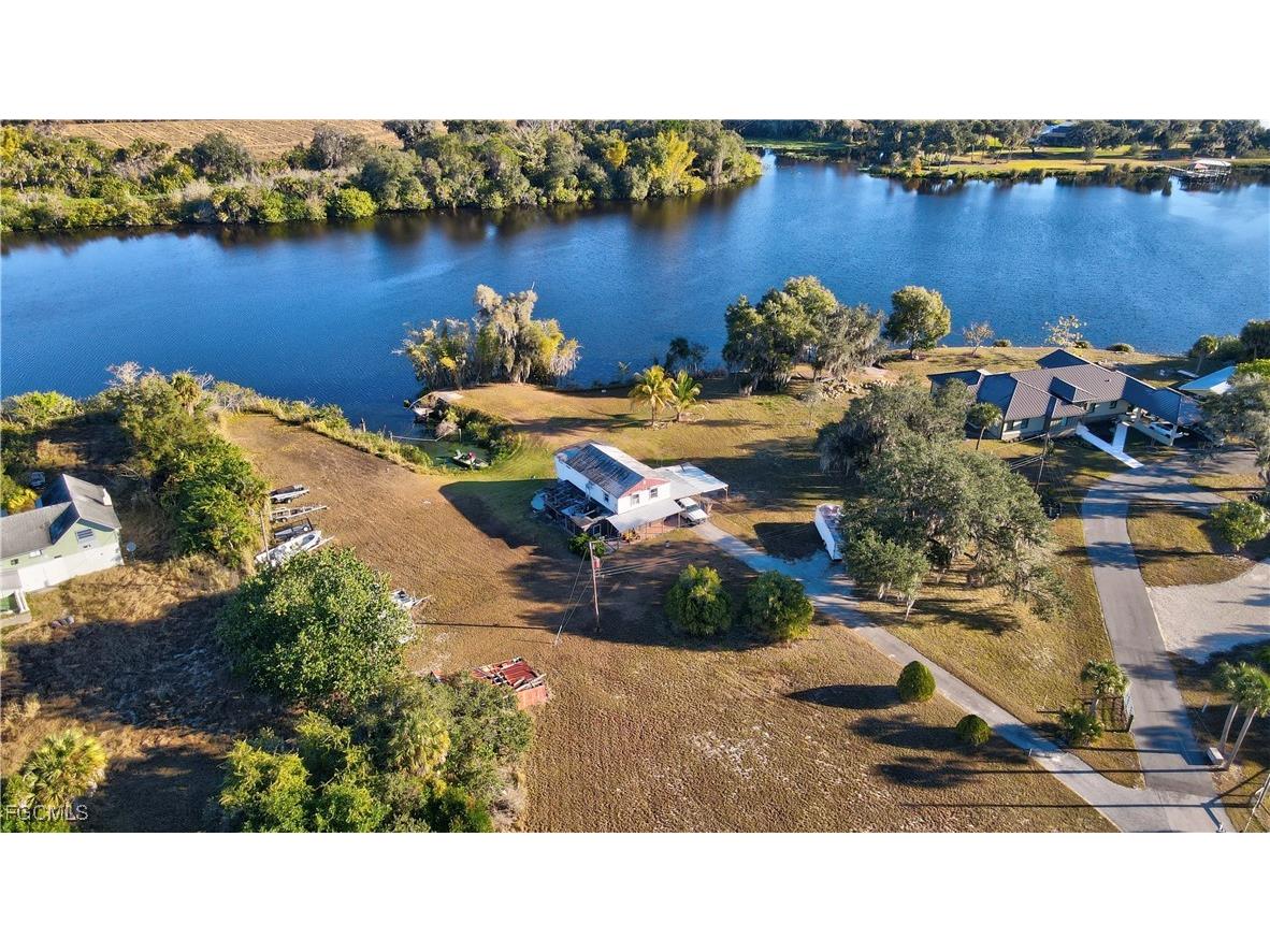 2111 Gardner Court Alva FL 33920 2026001519 image43