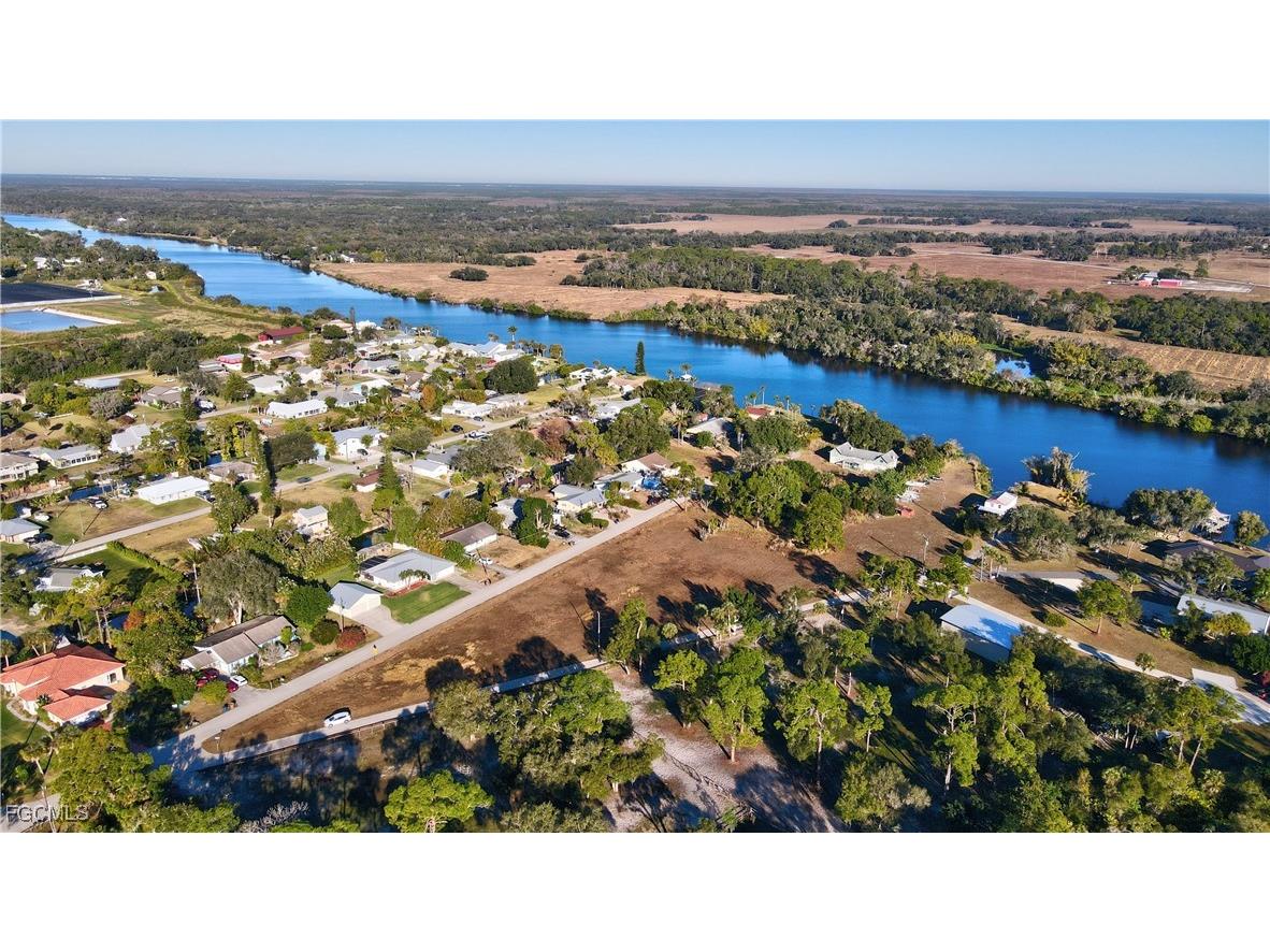 2111 Gardner Court Alva FL 33920 2026001519 image7
