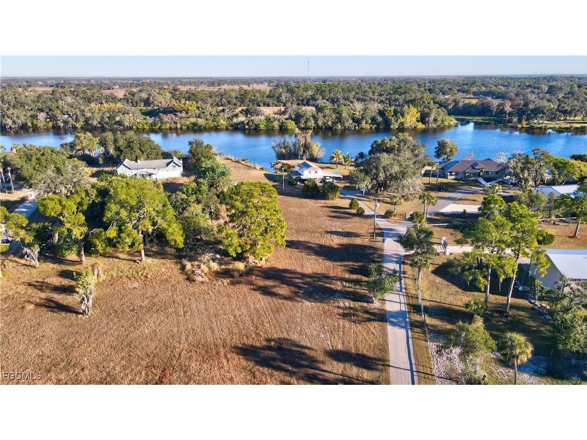 2111 Gardner Court Alva FL 33920 2026001519 image9