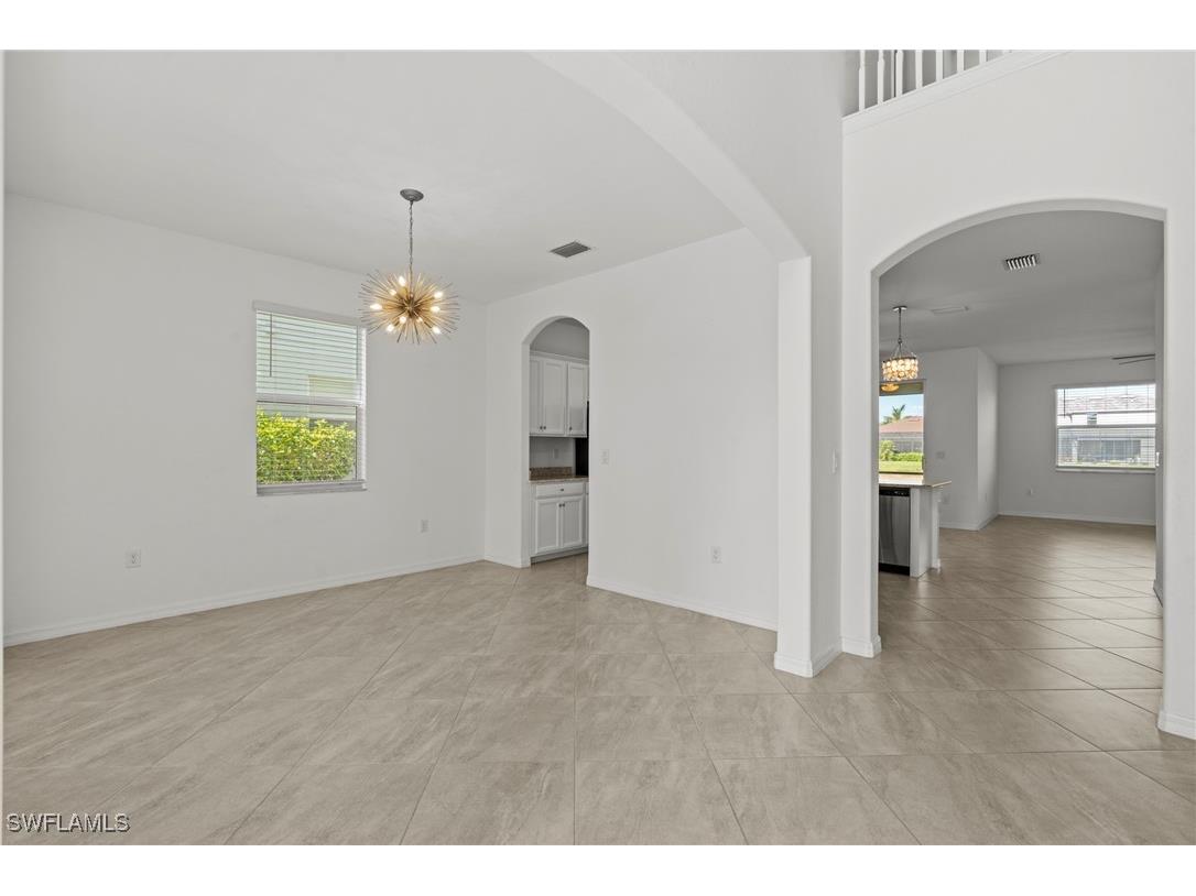 2111 Hamlin Street Naples FL 34120 225031472 image1