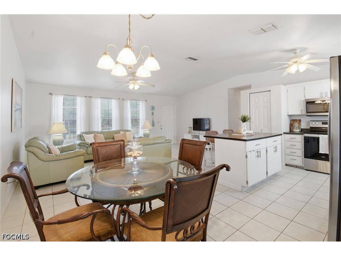 2111 NE 25th Street Cape Coral FL 33909 2026019107 image1