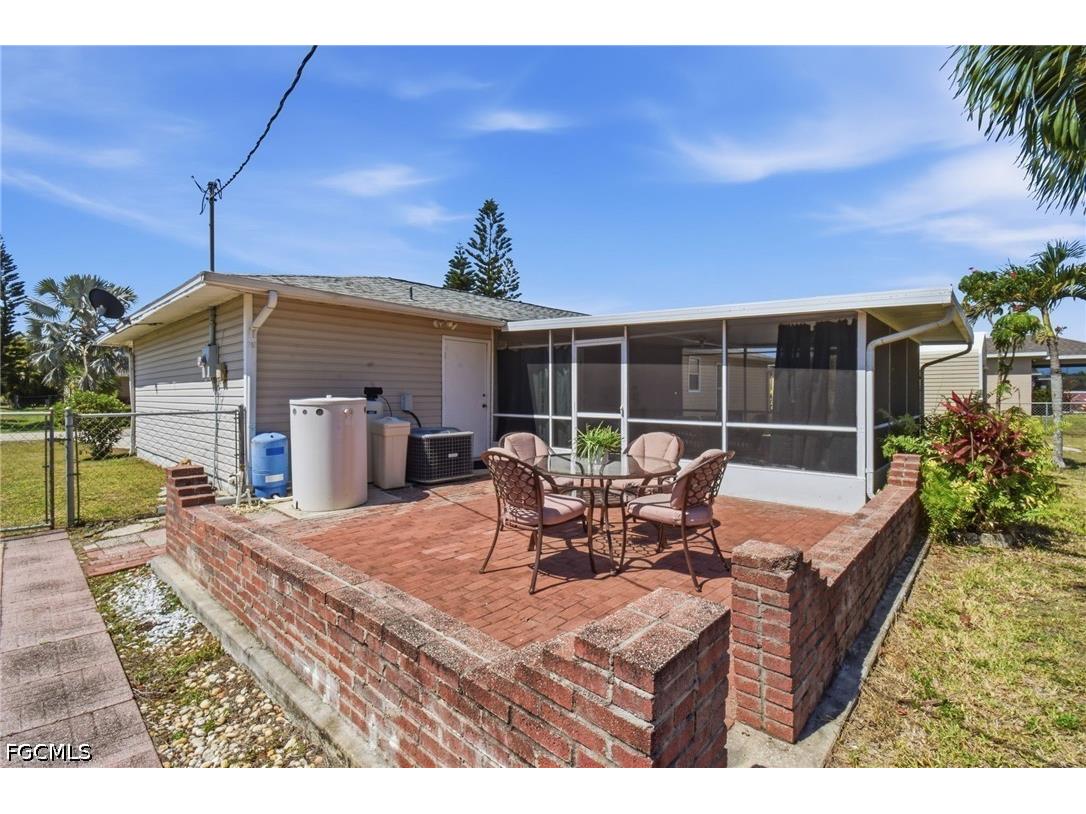 2111 NE 25th Street Cape Coral FL 33909 2026019107 image19