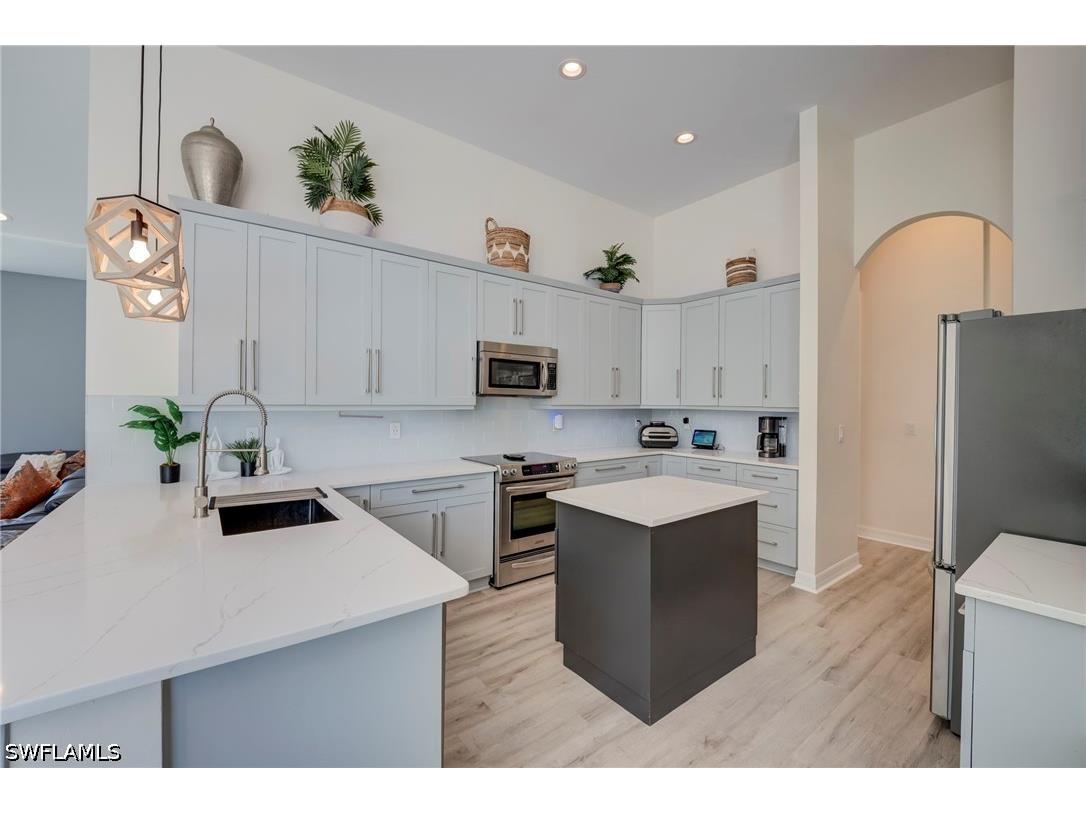 2112 Amargo Way Naples FL 34119 226013232 image3