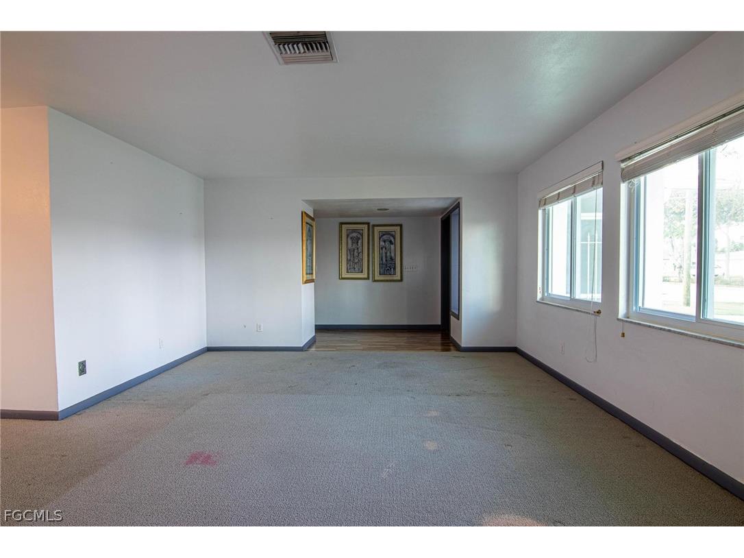 2112 Cornwallis Parkway Cape Coral FL 33904 2026008954 image6