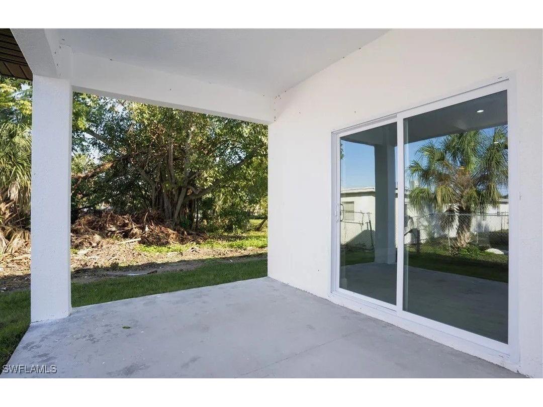 2112 French Street Fort Myers FL 33916 225076885 image10