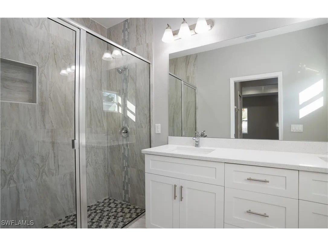 2112 French Street Fort Myers FL 33916 225076885 image8