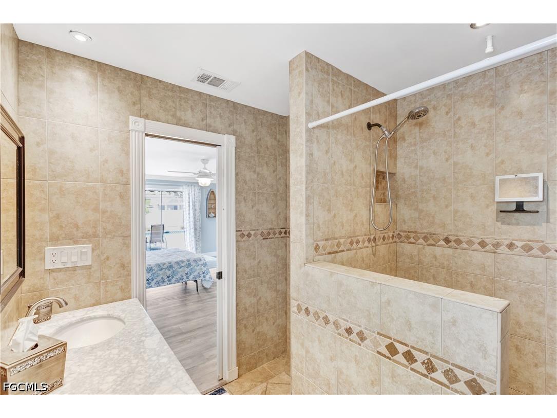 2112 Harvard Avenue Fort Myers FL 33907 2026026287 image15