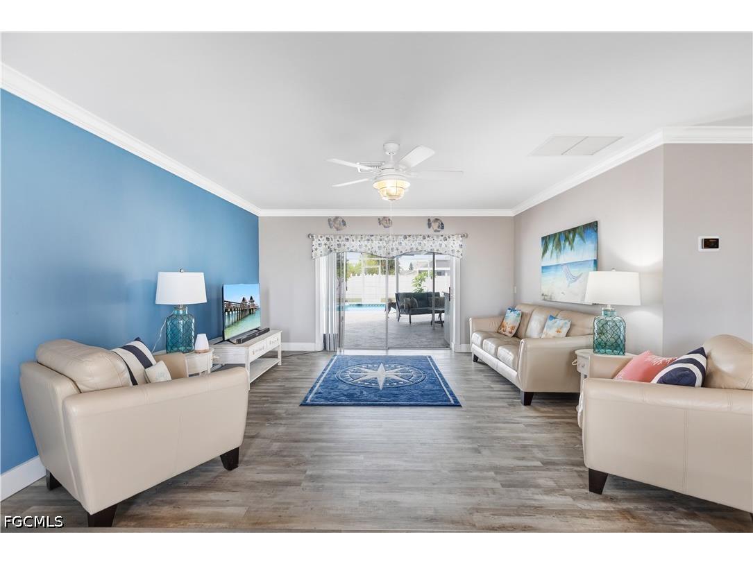 2112 Harvard Avenue Fort Myers FL 33907 2026026287 image3