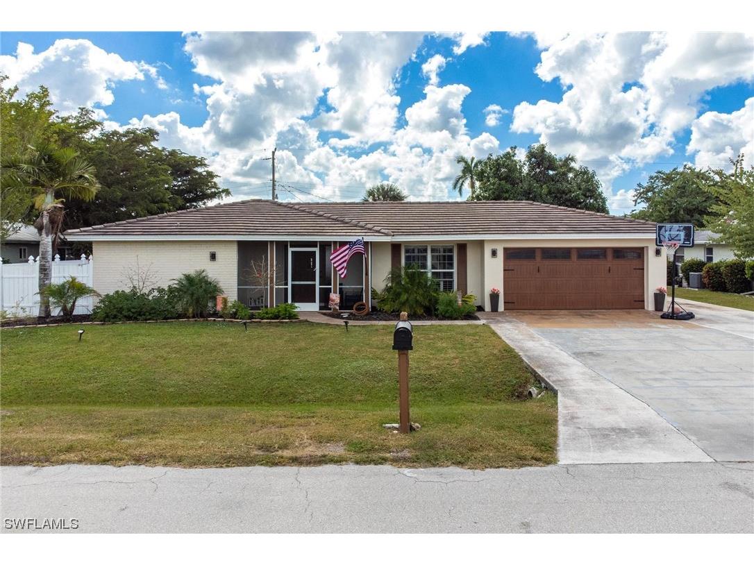 2112 Harvard Avenue Fort Myers FL 33907 223082880 image1