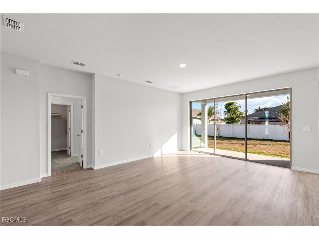 2112 NE 4th Place Cape Coral FL 33909 2025009765 image15