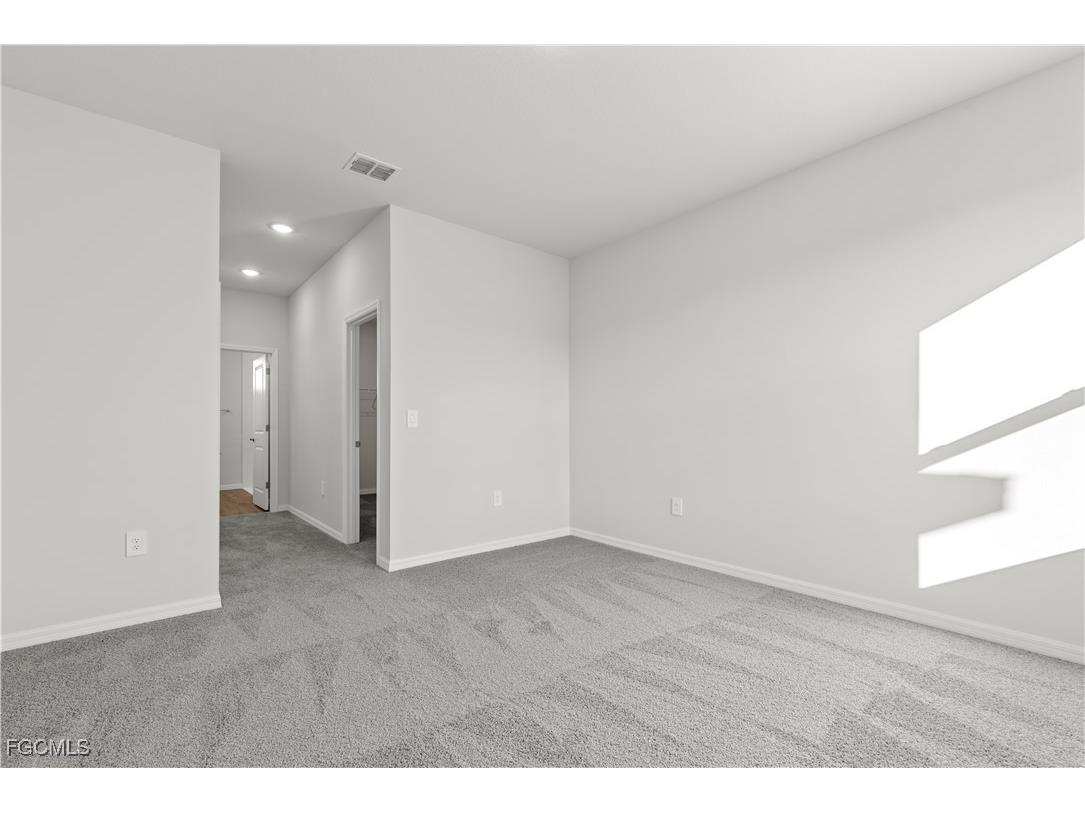 2112 NE 4th Place Cape Coral FL 33909 2025009765 image16