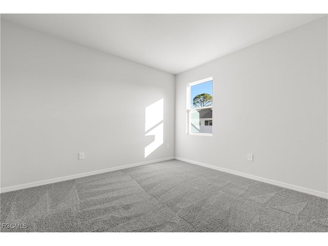 2112 NE 4th Place Cape Coral FL 33909 2025009765 image17