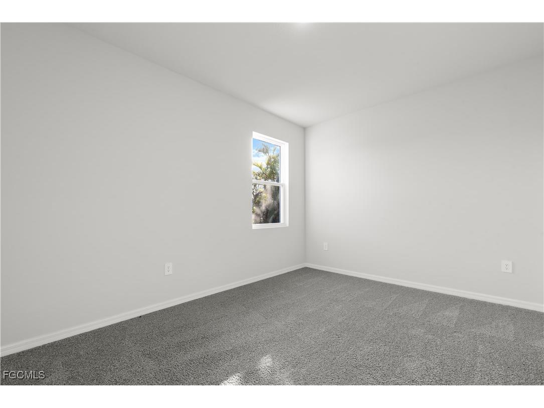 2112 NE 4th Place Cape Coral FL 33909 2025009765 image19