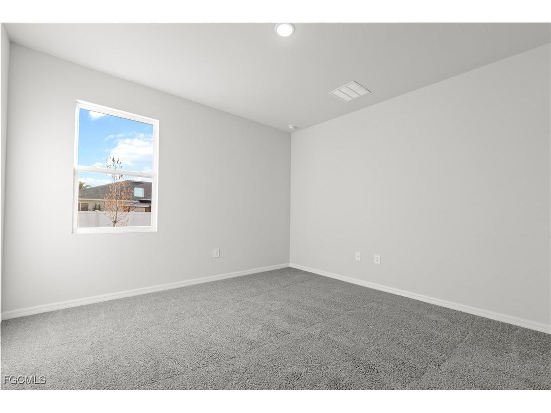 2112 NE 4th Place Cape Coral FL 33909 2025009765 image20