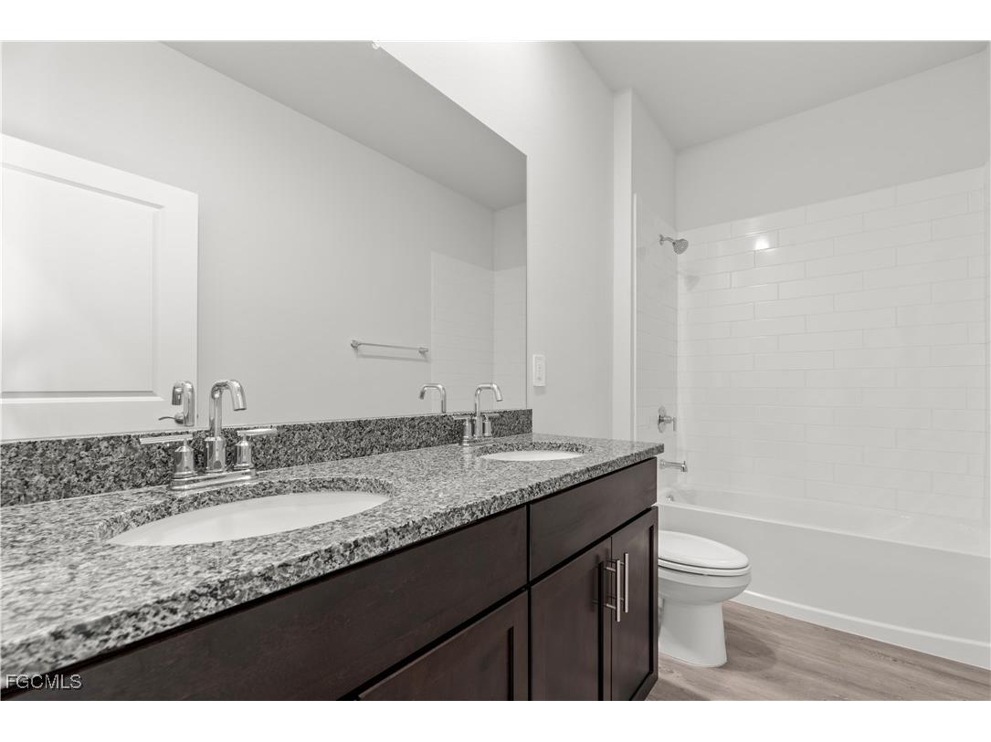 2112 NE 4th Place Cape Coral FL 33909 2025009765 image24