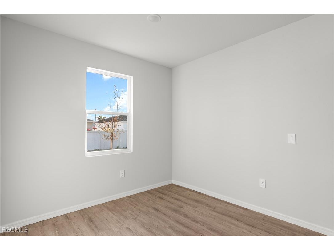2112 NE 4th Place Cape Coral FL 33909 2025009765 image28